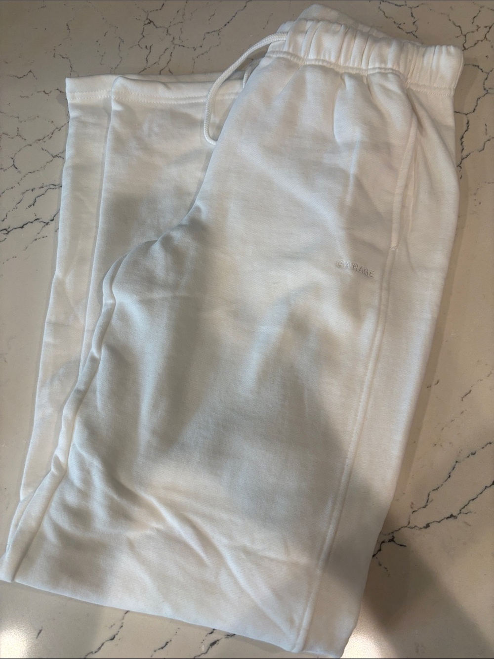 Garage Ultra Fleece Straight-Leg Sweats w/ Pockets—Unisex L, Relaxed, White NWT